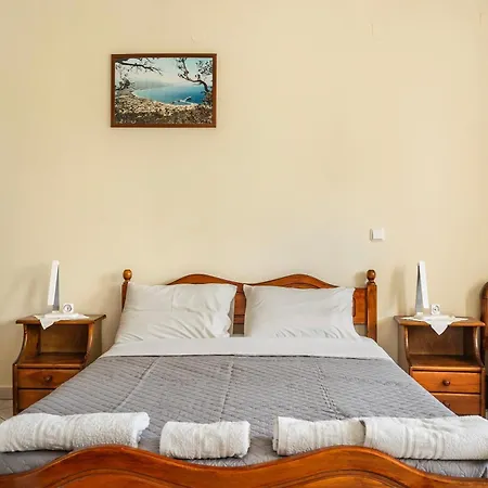 Apartment Daratos 4 *